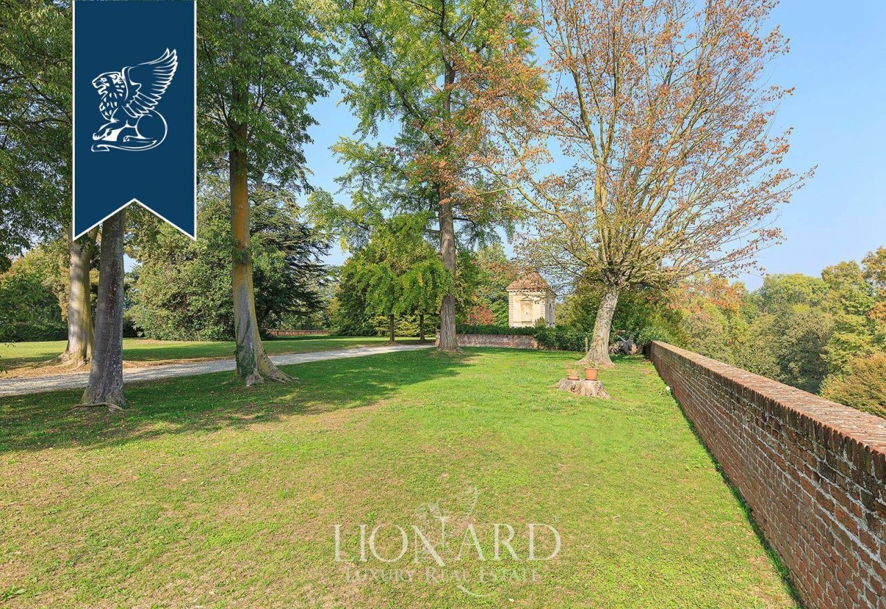 Замок в Турине, Италия, 7 540 м² - фото 15