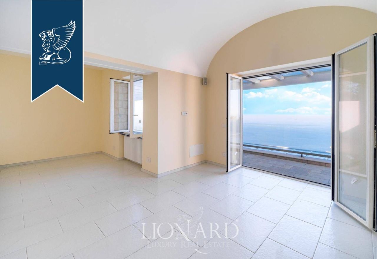 Вилла в Неаполе, Италия, 350 м² - фото 15