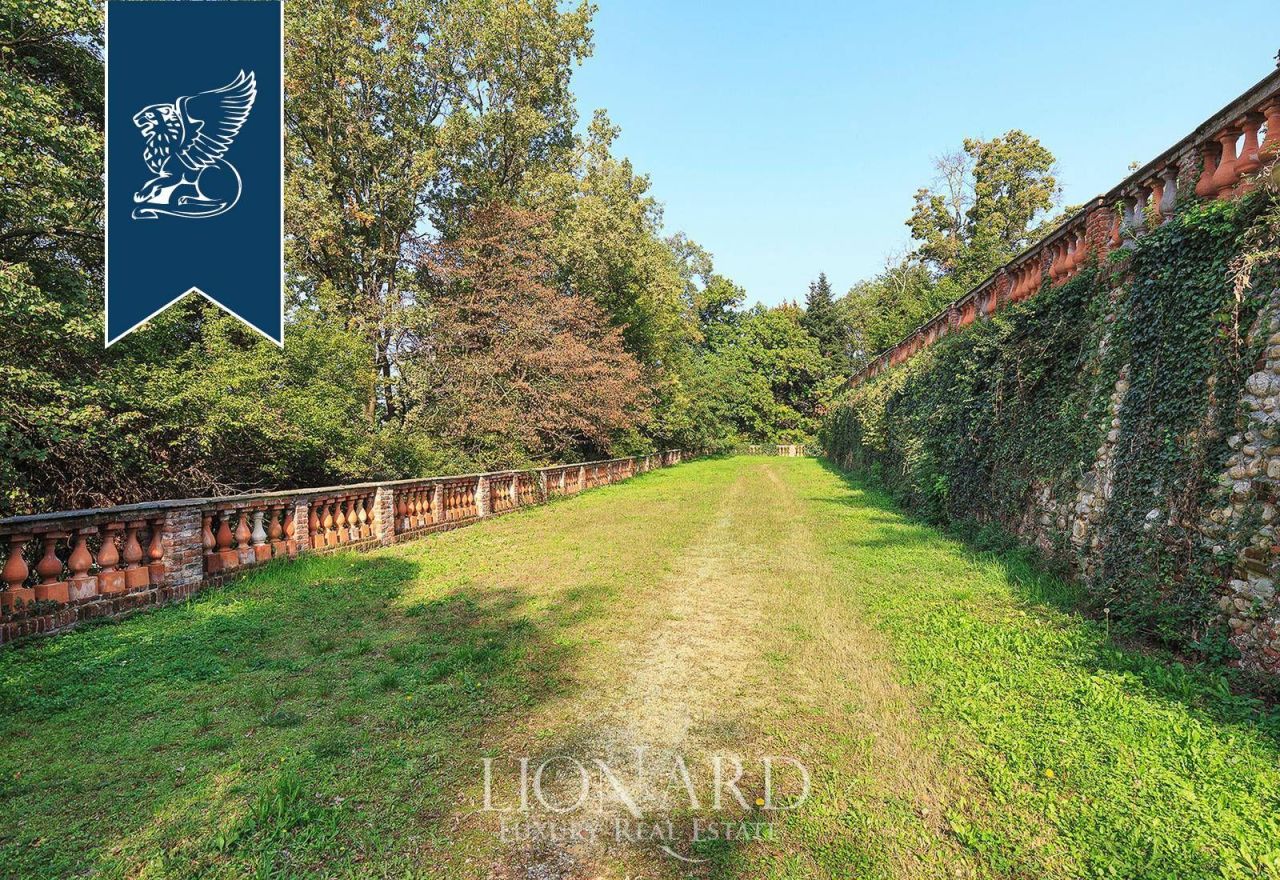 Замок в Турине, Италия, 7 540 м² - фото 18