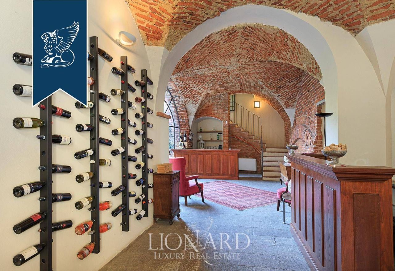 Замок в Турине, Италия, 7 540 м² - фото 19