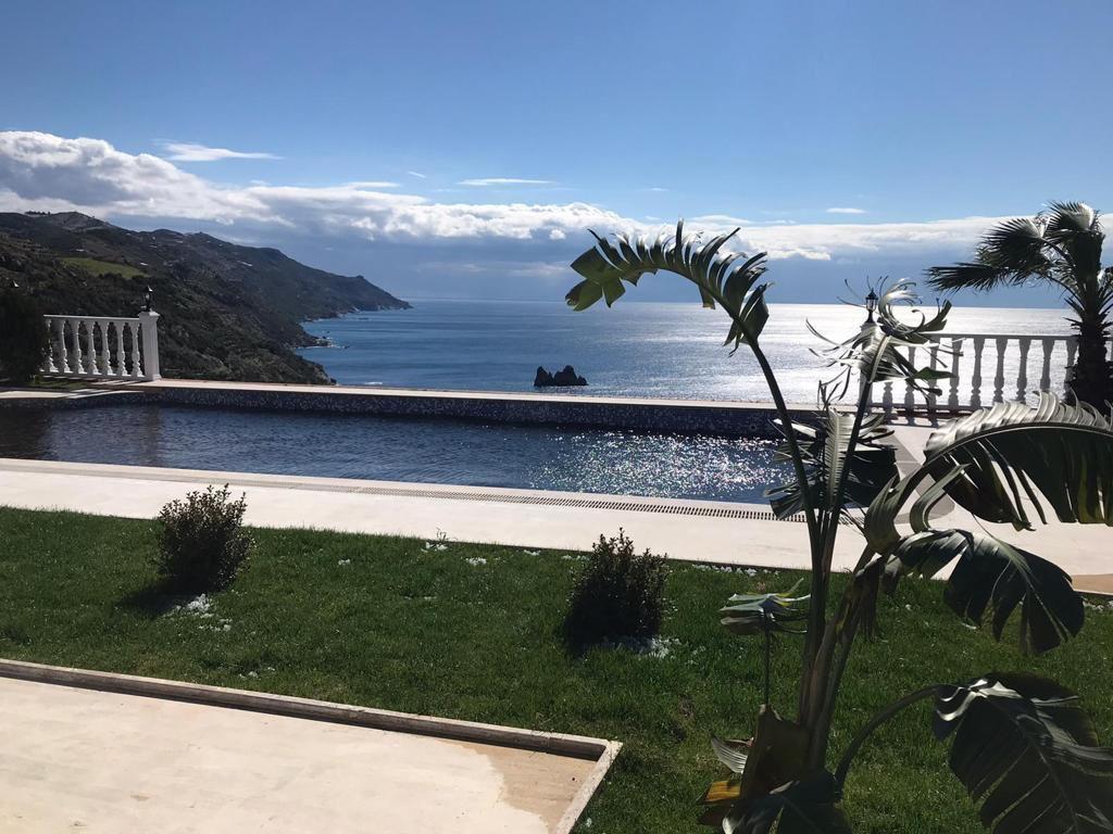 Вилла в Алании, Турция, 350 м² - фото 1