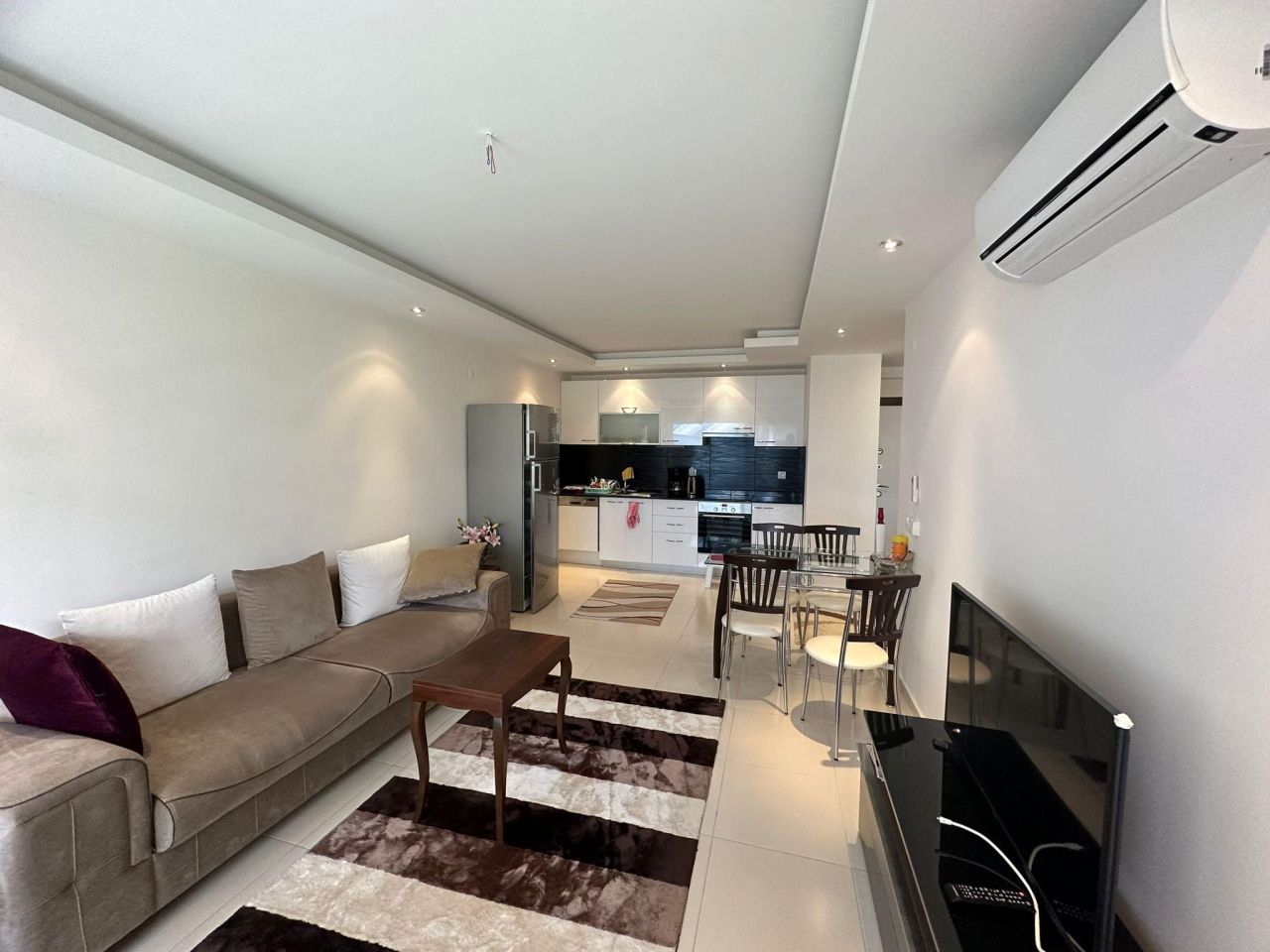 Квартира в Кестеле, Турция, 50 м² - фото 1