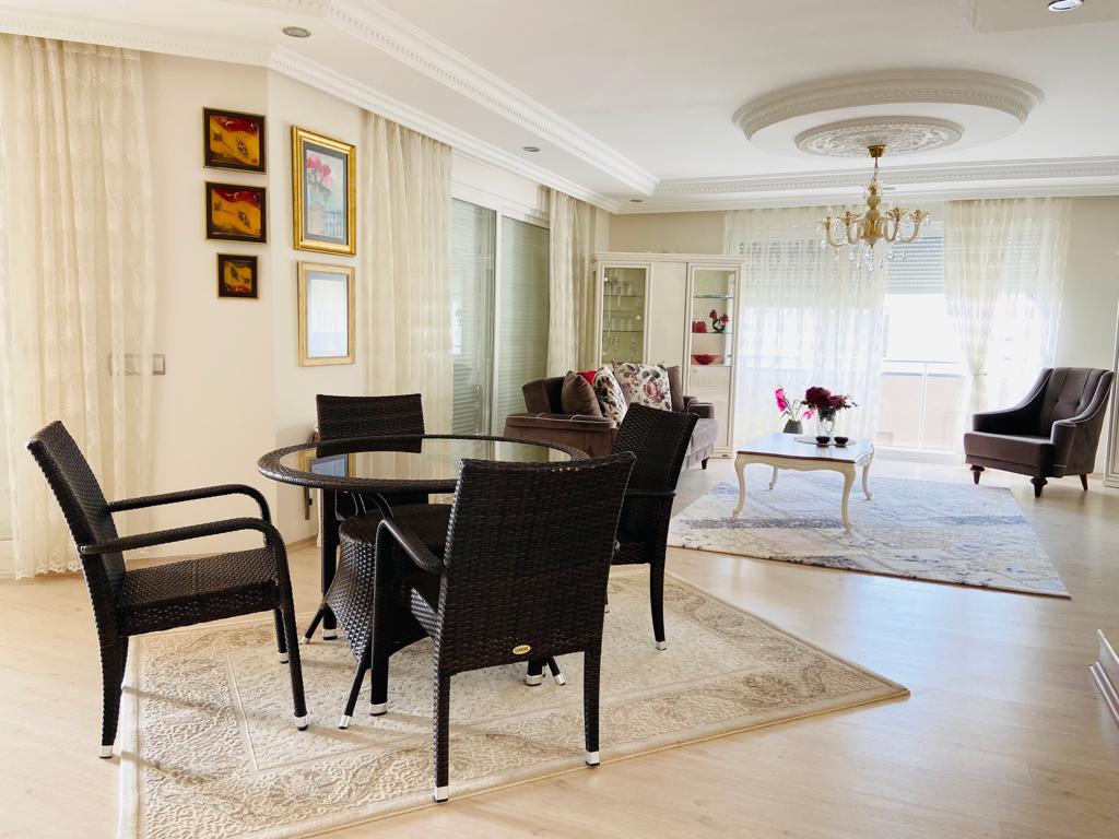 Вилла в Алании, Турция, 500 м² - фото 1