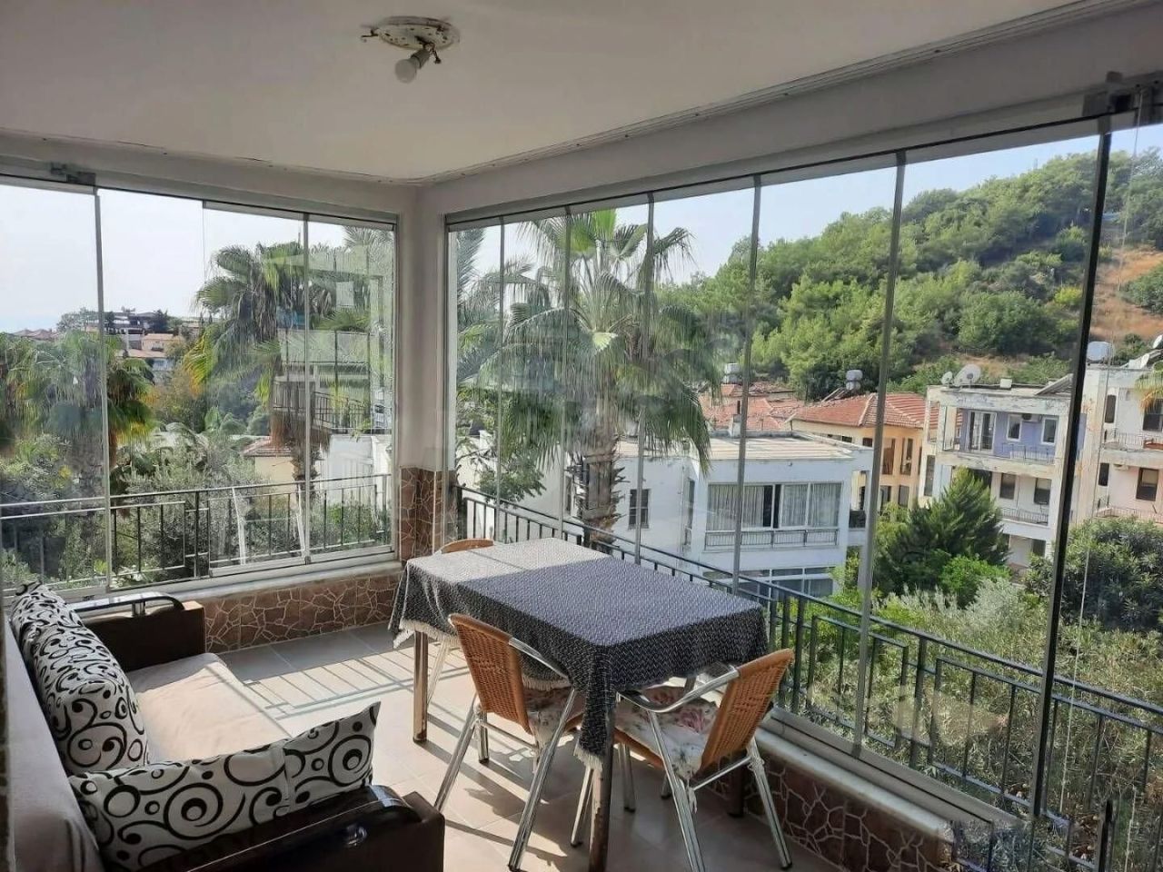 Квартира в Конаклы, Турция, 80 м² - фото 1