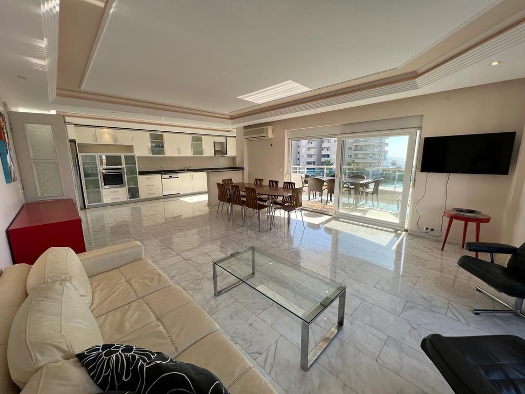 Квартира в Алании, Турция, 166 м² - фото 1