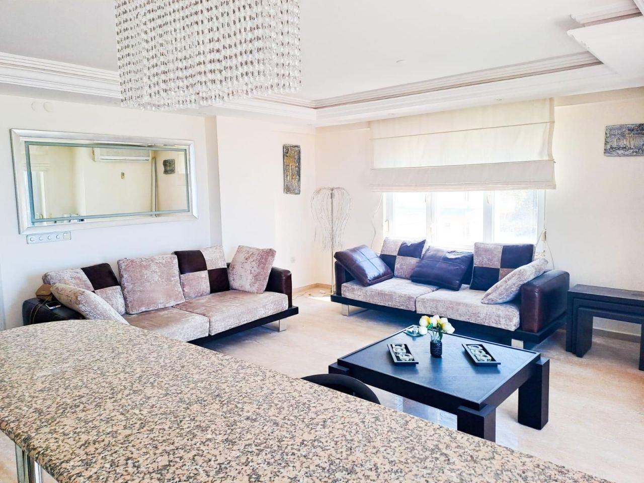 Квартира в Алании, Турция, 130 м² - фото 1