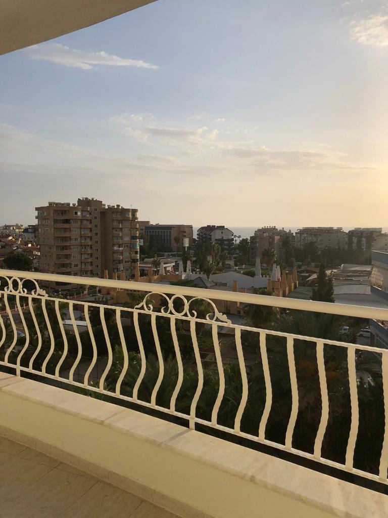 Квартира в Алании, Турция, 150 м² - фото 1