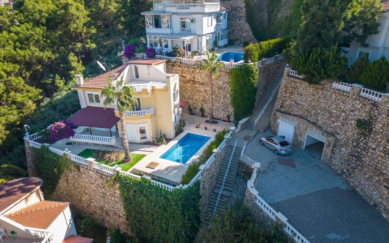 Вилла в Алании, Турция, 280 м² - фото 1
