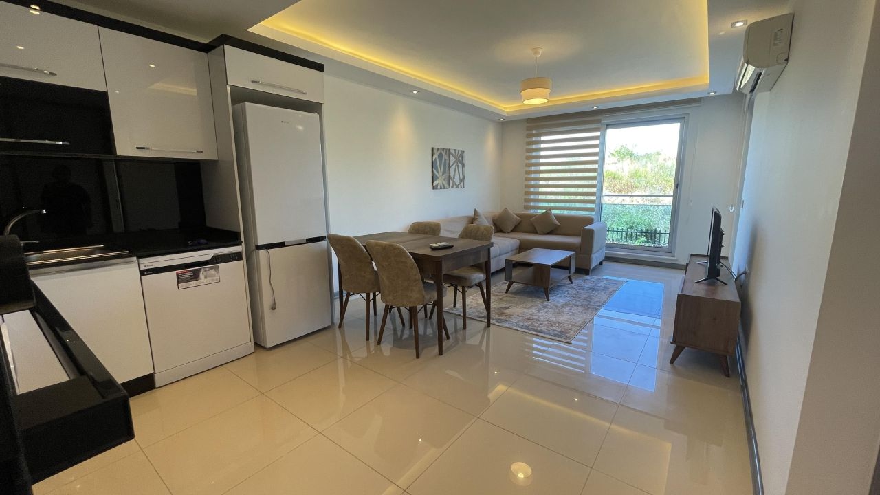 Квартира в Кестеле, Турция, 65 м² - фото 1