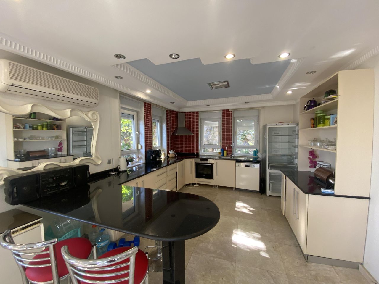 Вилла в Алании, Турция, 218 м² - фото 1