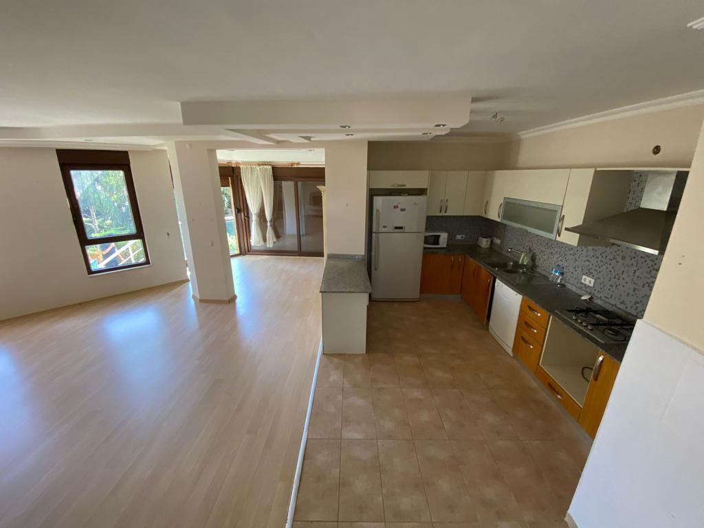 Вилла в Алании, Турция, 200 м² - фото 1