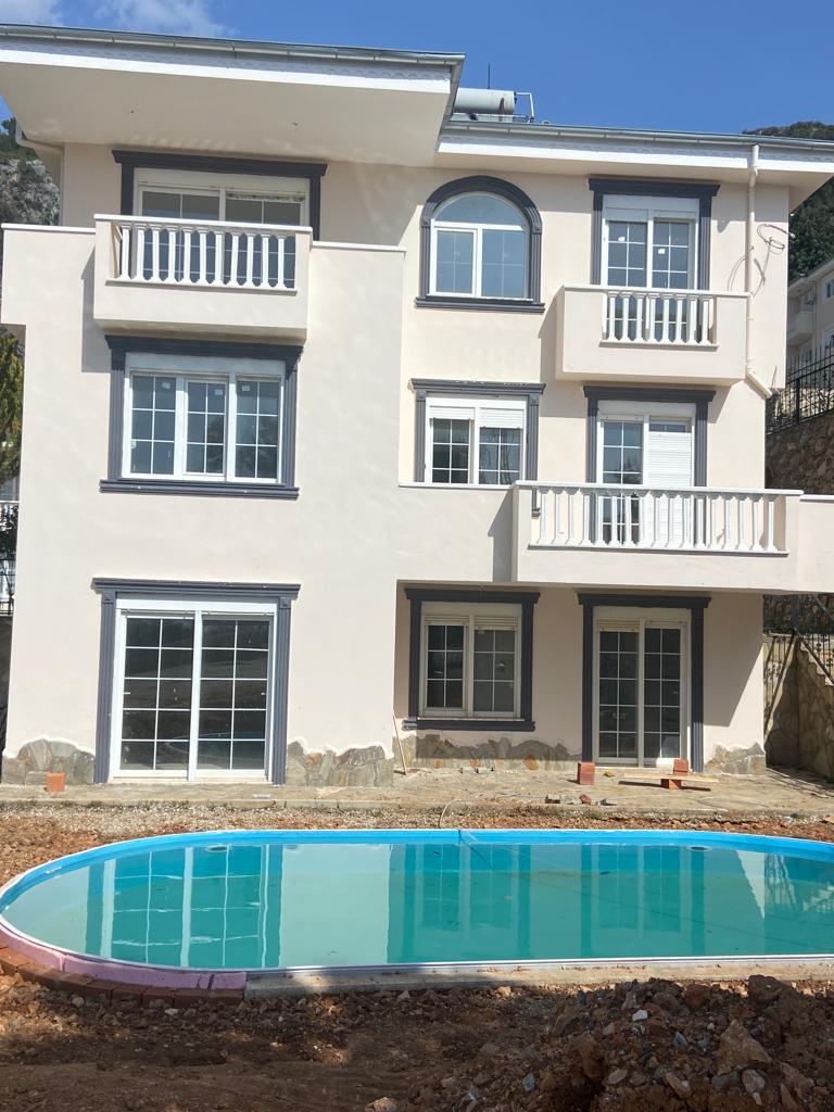 Вилла в Алании, Турция, 350 м² - фото 1