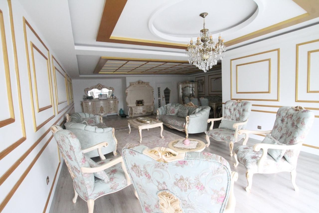 Пентхаус в Алании, Турция, 450 м² - фото 1