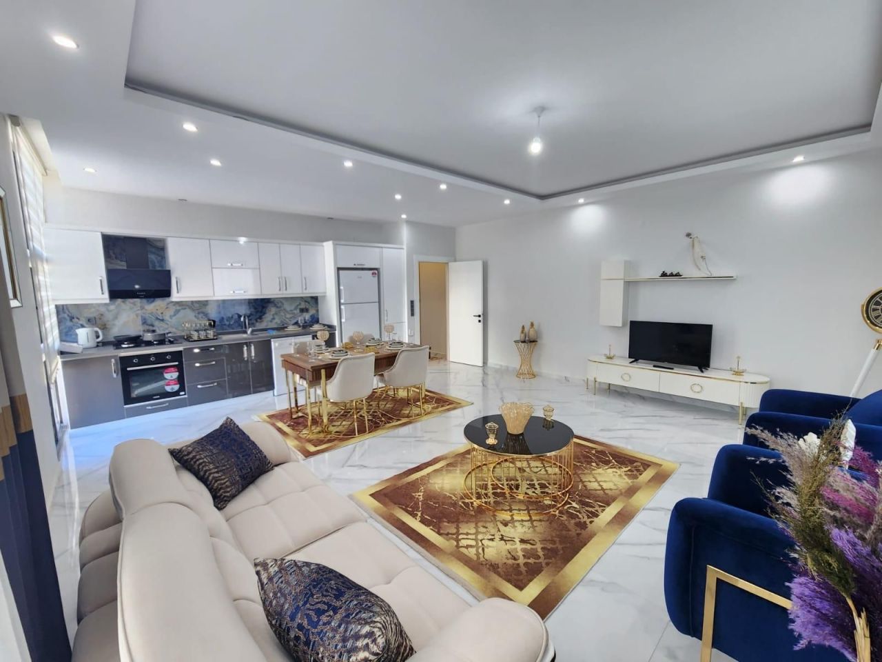 Квартира в Алании, Турция, 130 м² - фото 1