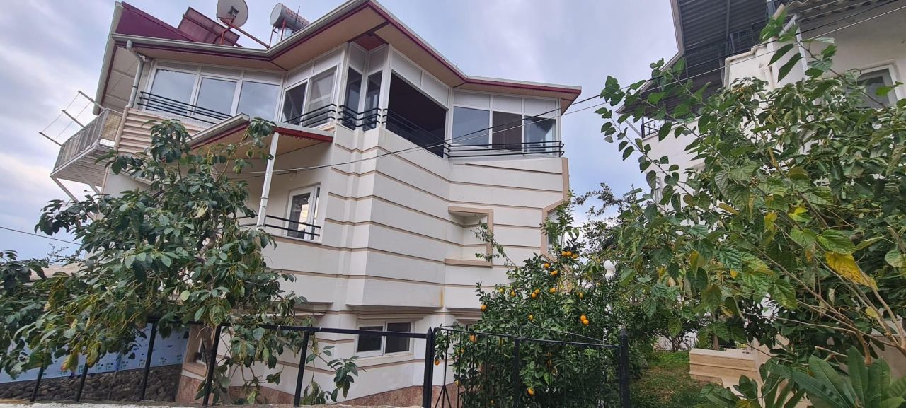 Вилла в Алании, Турция, 180 м² - фото 1