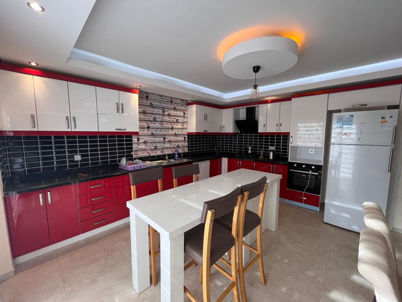 Вилла в Алании, Турция, 420 м² - фото 1