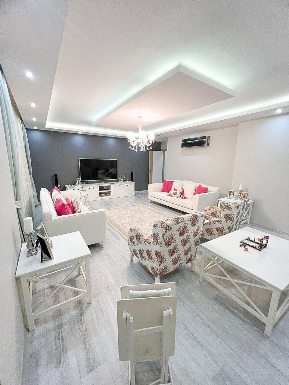 Квартира в Алании, Турция, 180 м² - фото 1