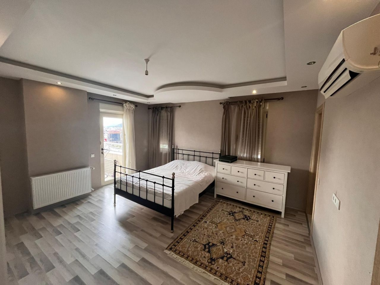 Квартира в Алании, Турция, 280 м² - фото 1