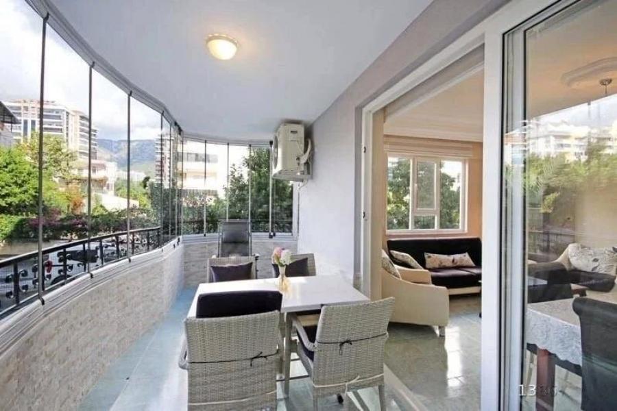 Квартира в Алании, Турция, 130 м² - фото 1