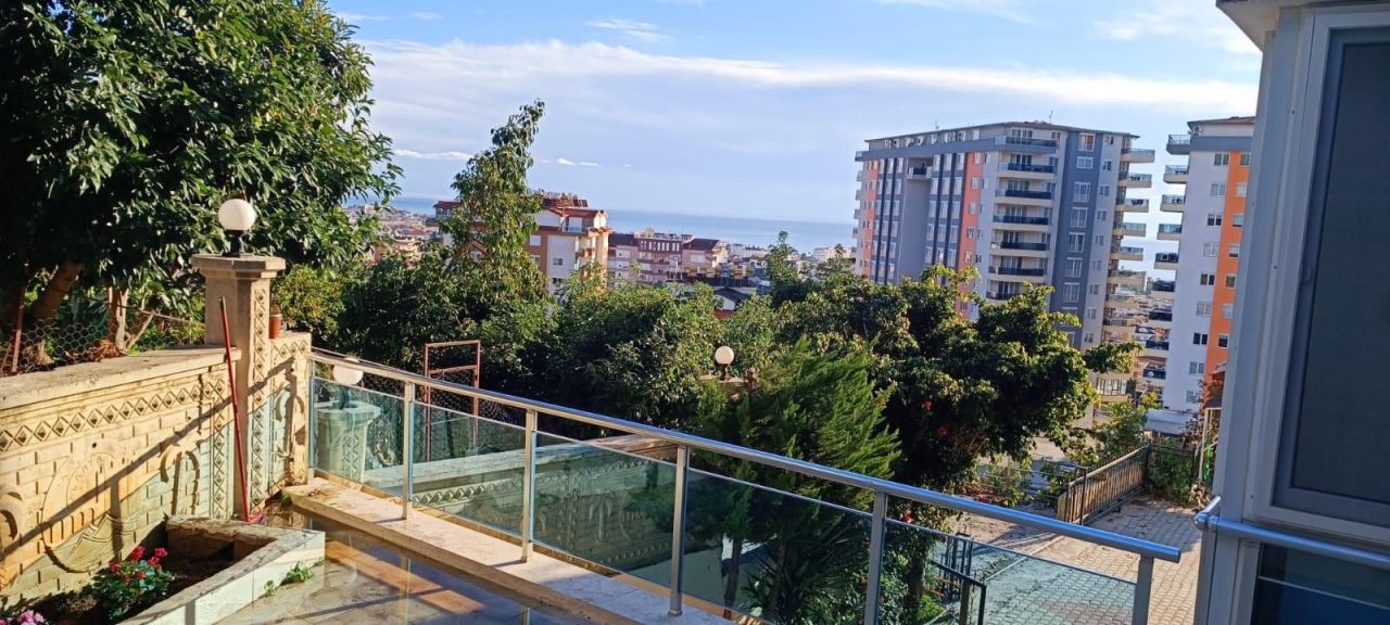 Квартира в Алании, Турция, 90 м² - фото 1