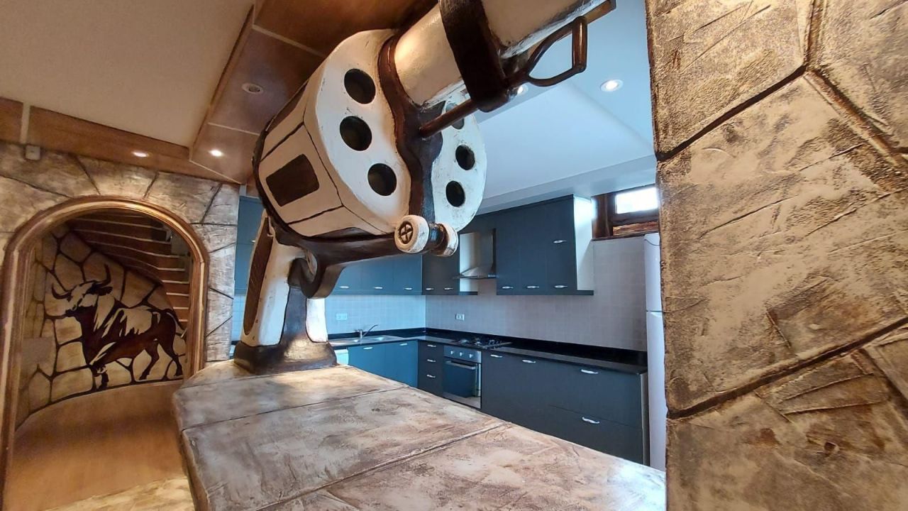 Вилла в Алании, Турция, 400 м² - фото 1