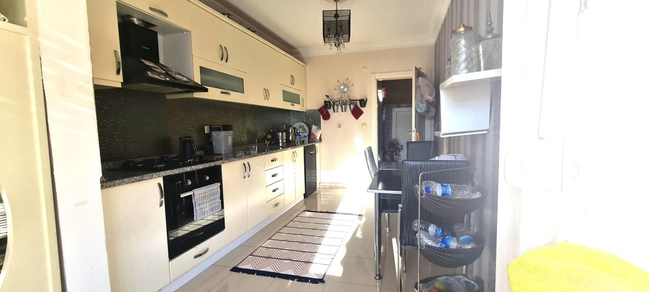 Квартира в Алании, Турция, 235 м² - фото 1