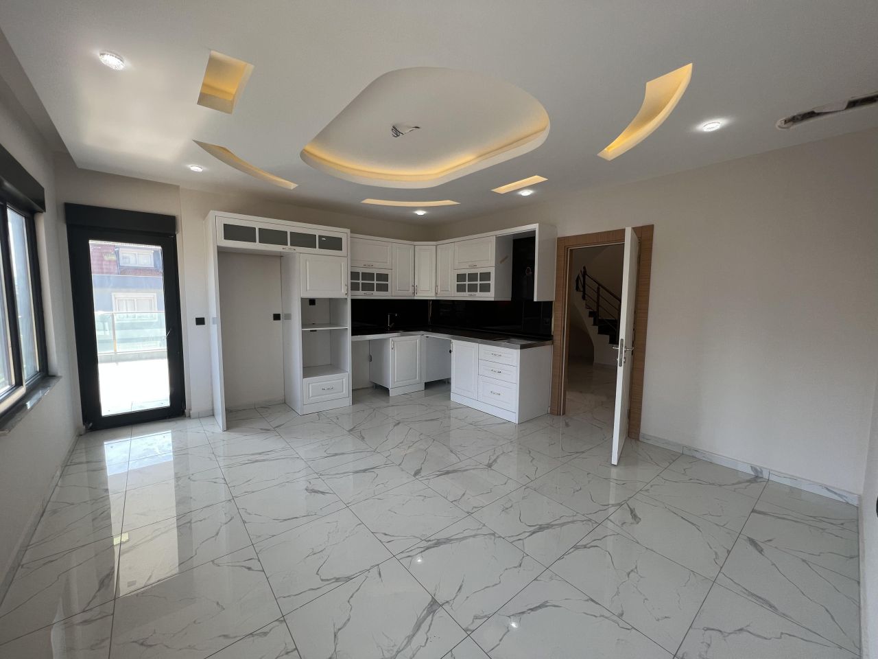 Пентхаус в Алании, Турция, 385 м² - фото 1