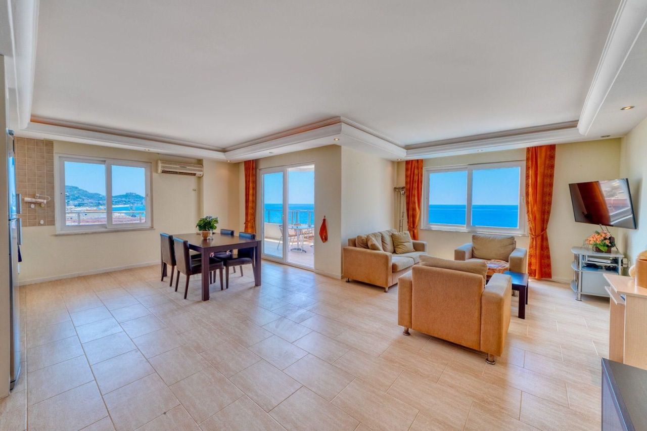 Квартира в Алании, Турция, 130 м² - фото 1