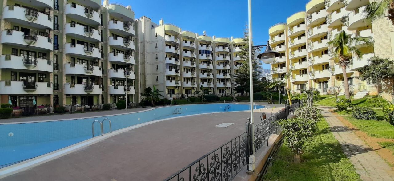 Квартира в Алании, Турция, 45 м² - фото 1