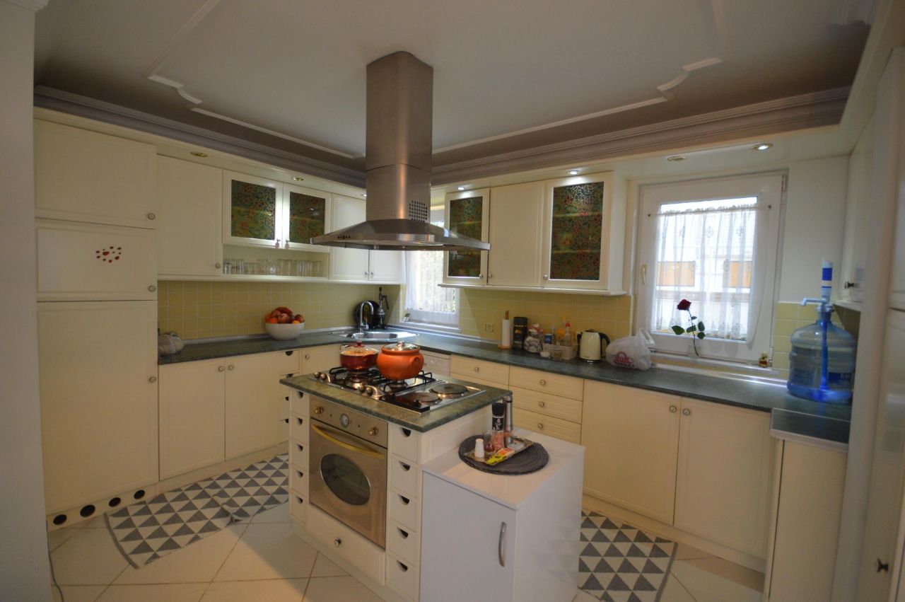 Квартира в Алании, Турция, 340 м² - фото 1