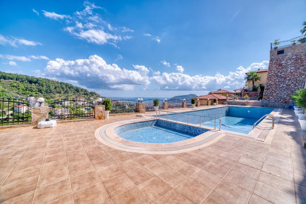 Квартира в Алании, Турция, 135 м² - фото 1