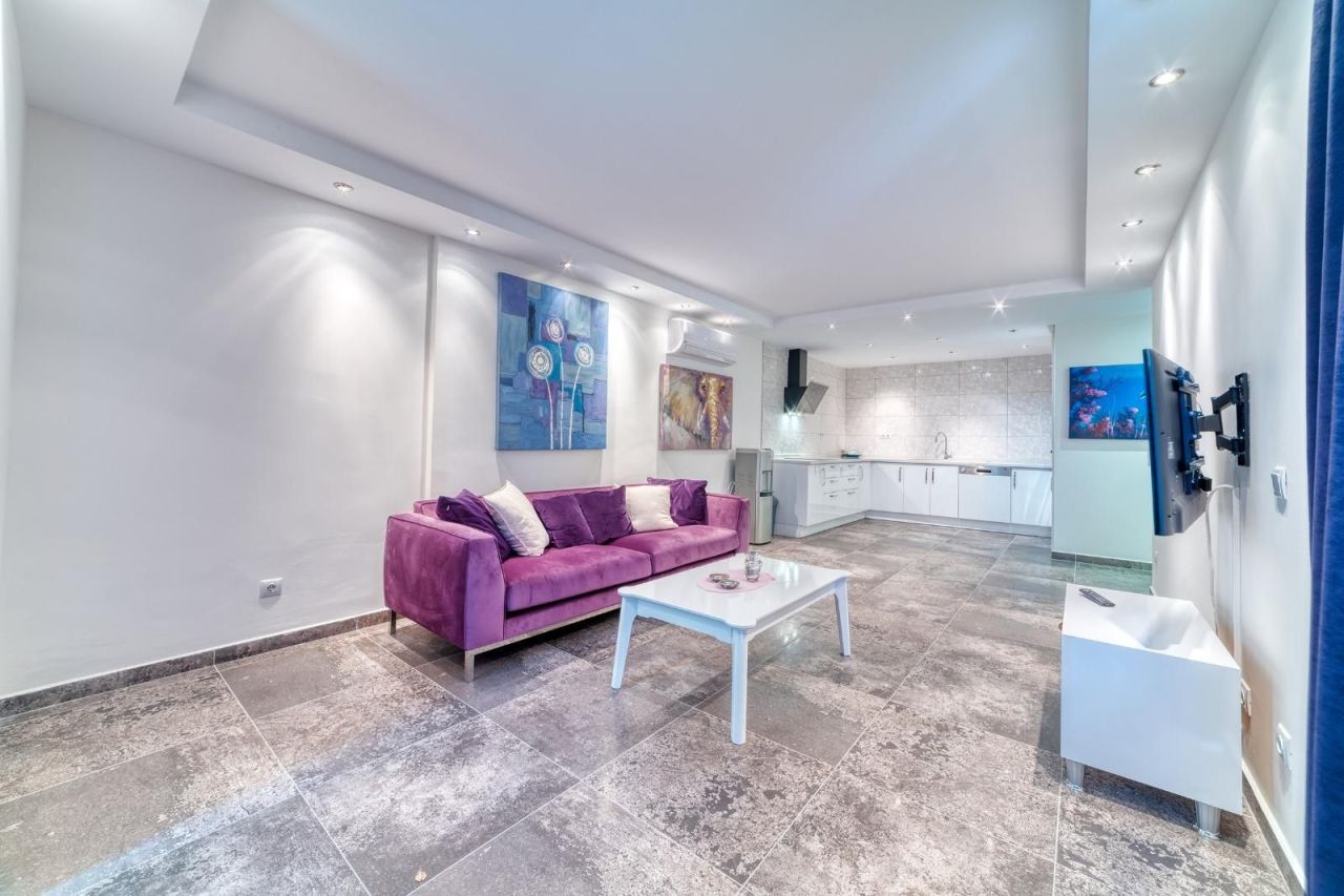 Квартира в Алании, Турция, 140 м² - фото 1