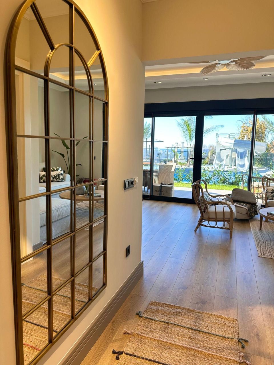 Квартира в Алании, Турция, 380 м² - фото 1