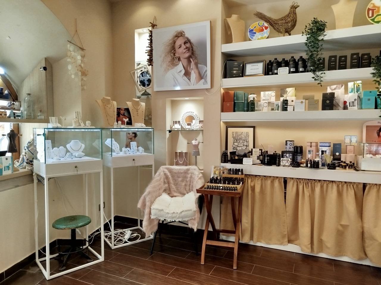 Магазин в Будве, Черногория, 33 м² - фото 4