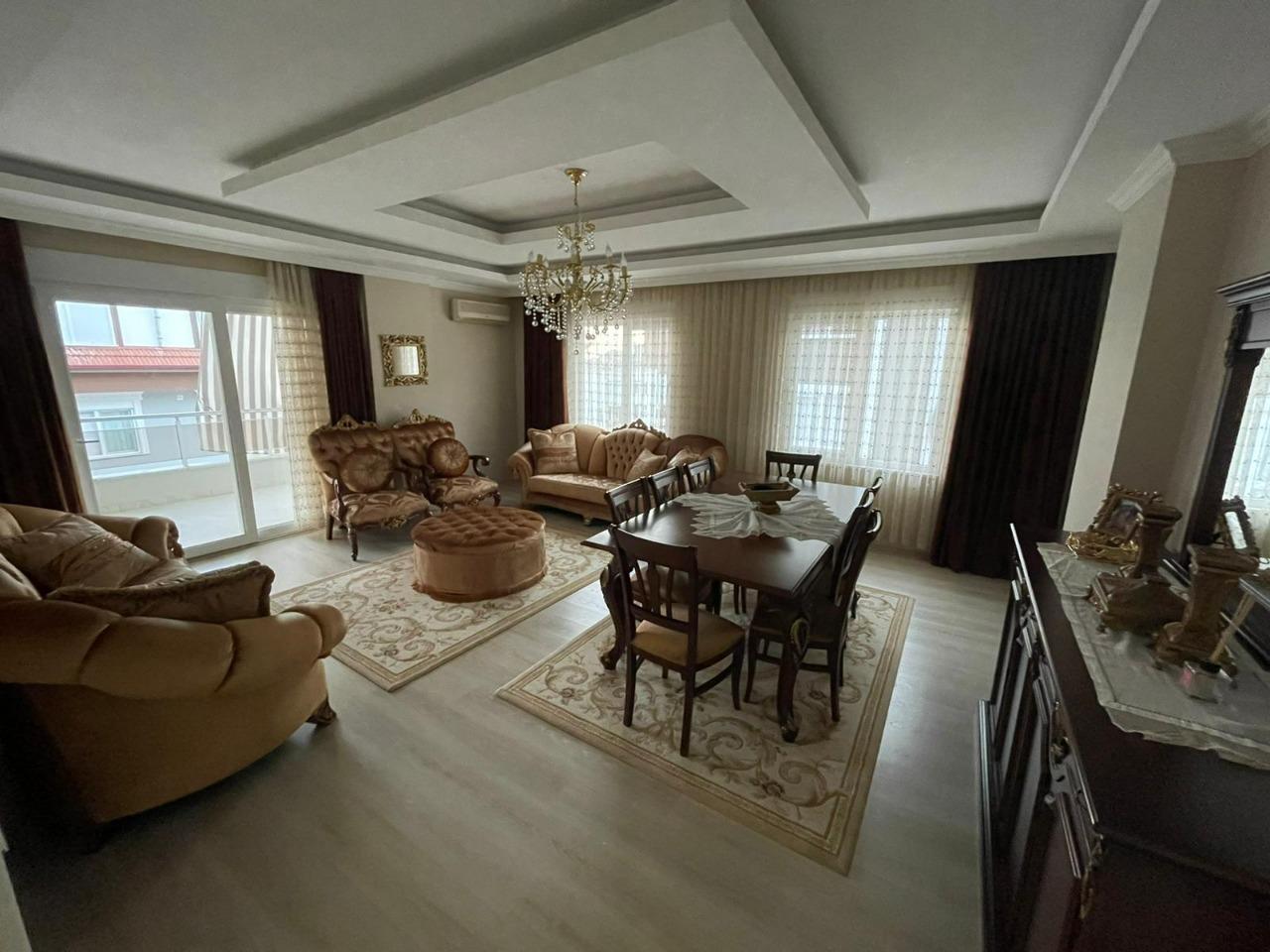 Пентхаус в Алании, Турция, 300 м² - фото 1