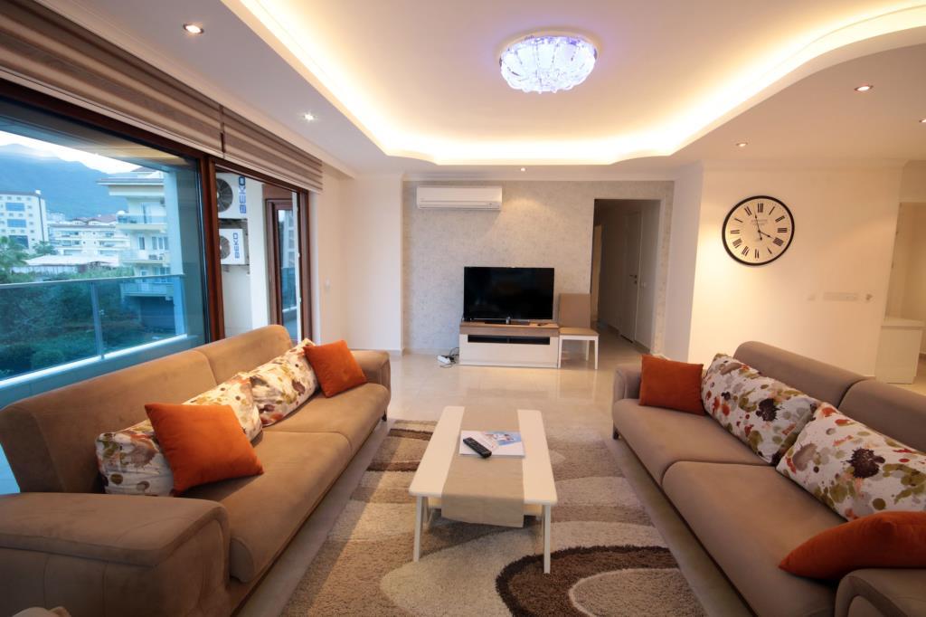 Квартира в Алании, Турция, 180 м² - фото 1