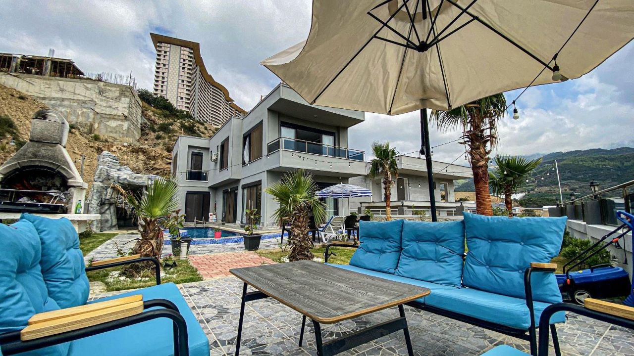 Вилла в Алании, Турция, 270 м² - фото 1