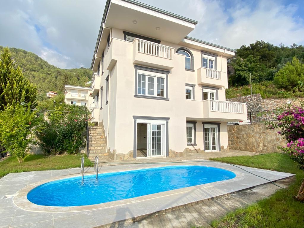 Вилла в Алании, Турция, 290 м² - фото 1