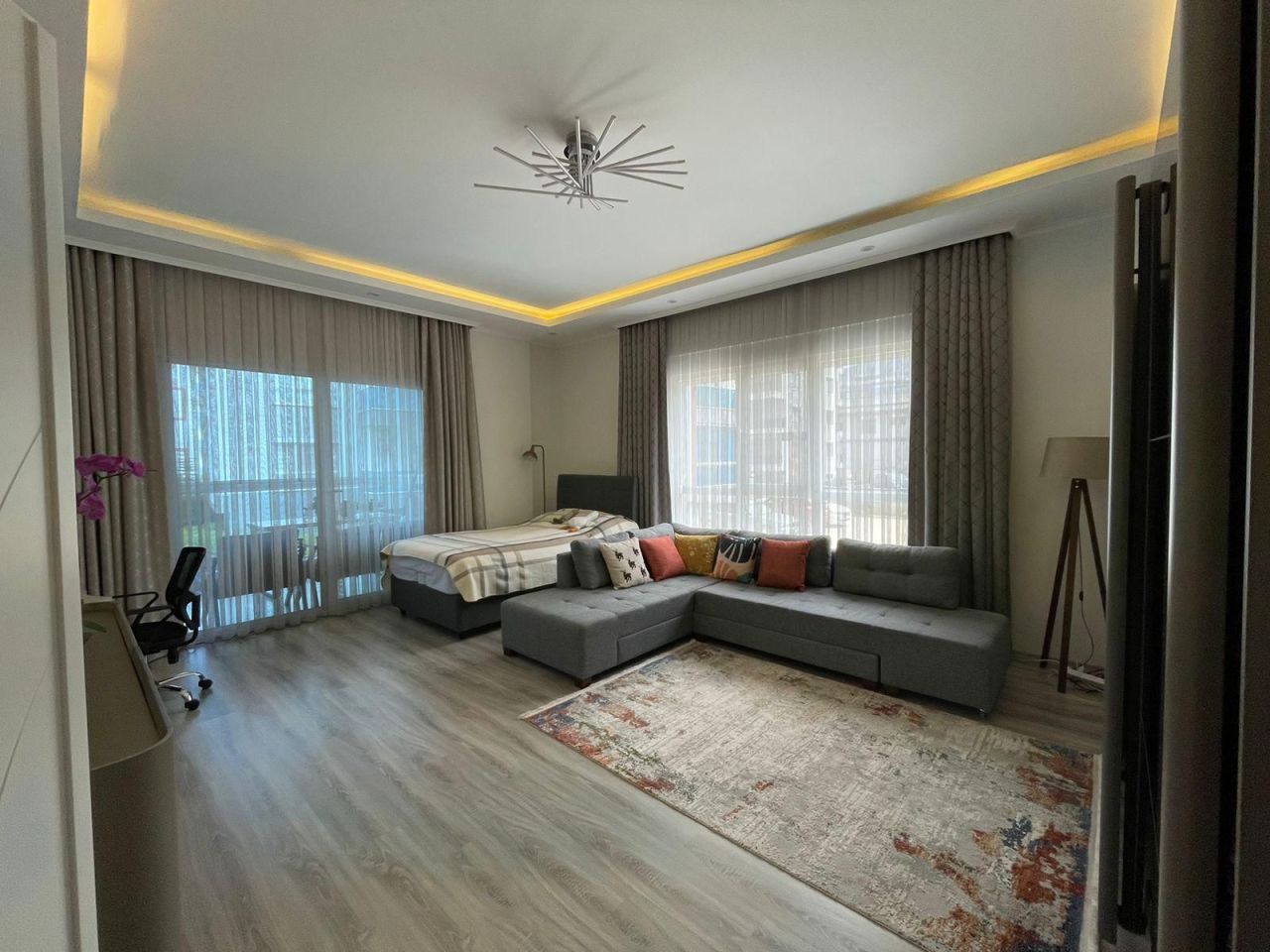 Квартира в Алании, Турция, 180 м² - фото 1