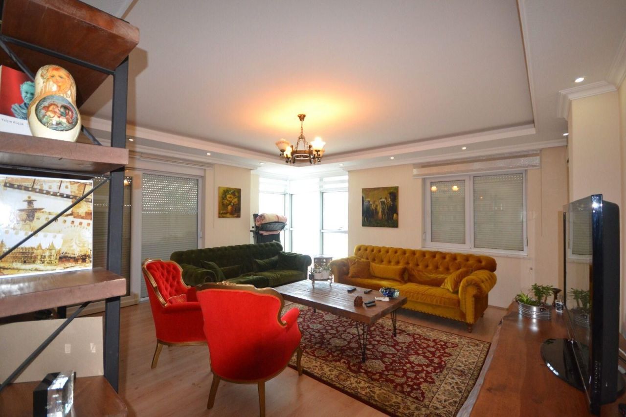 Квартира в Алании, Турция, 215 м² - фото 1