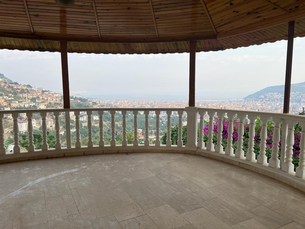 Вилла в Алании, Турция, 375 м² - фото 1