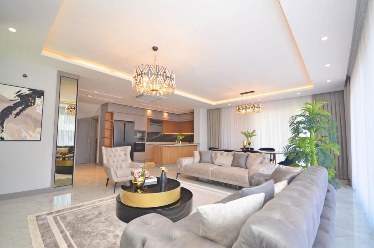 Вилла в Алании, Турция, 245 м² - фото 1