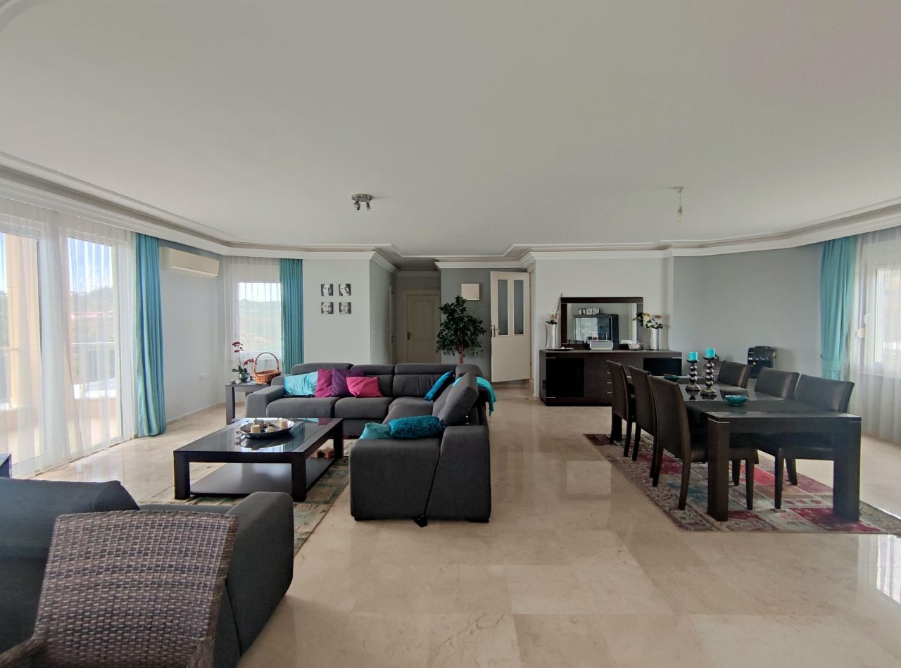 Пентхаус в Алании, Турция, 300 м² - фото 1