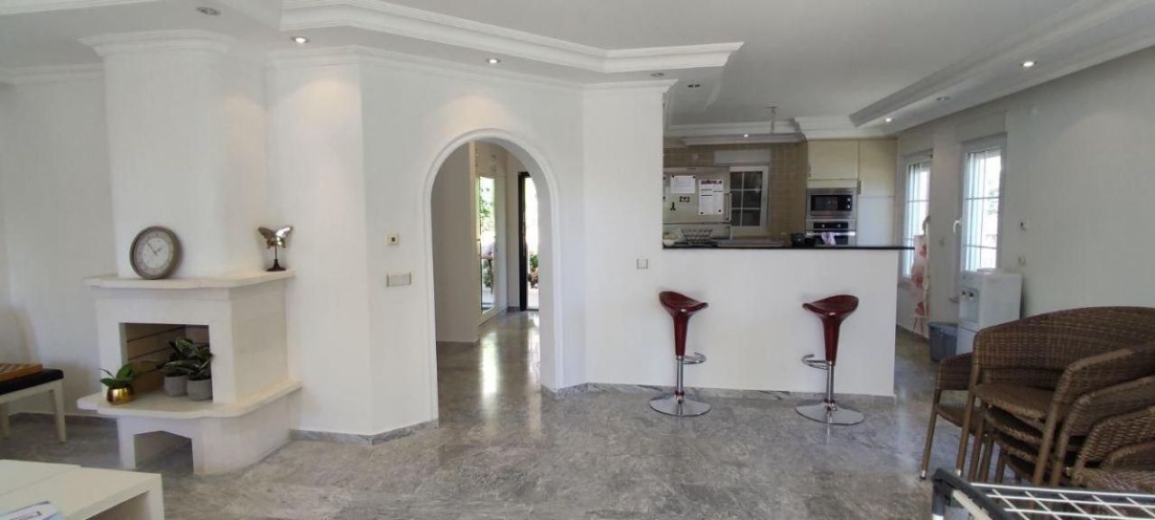 Вилла в Инжекуме, Турция, 290 м² - фото 1