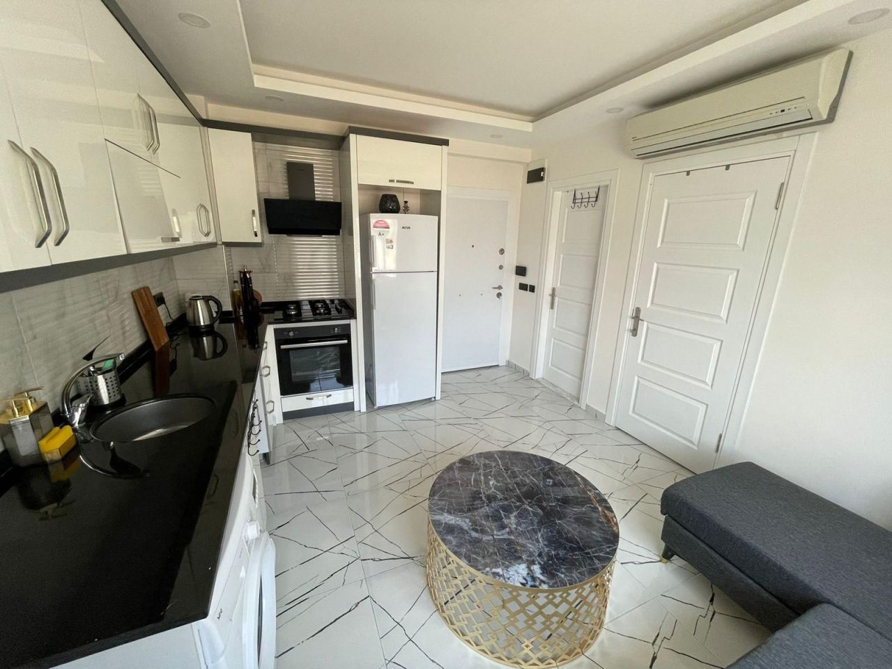 Квартира в Алании, Турция, 42 м² - фото 1