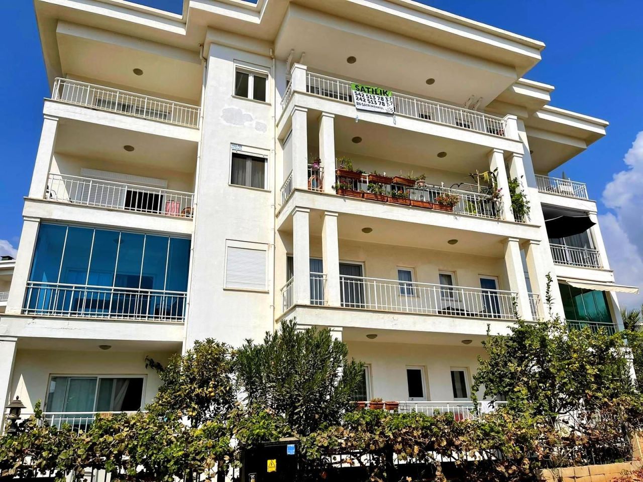 Квартира в Алании, Турция, 200 м² - фото 1