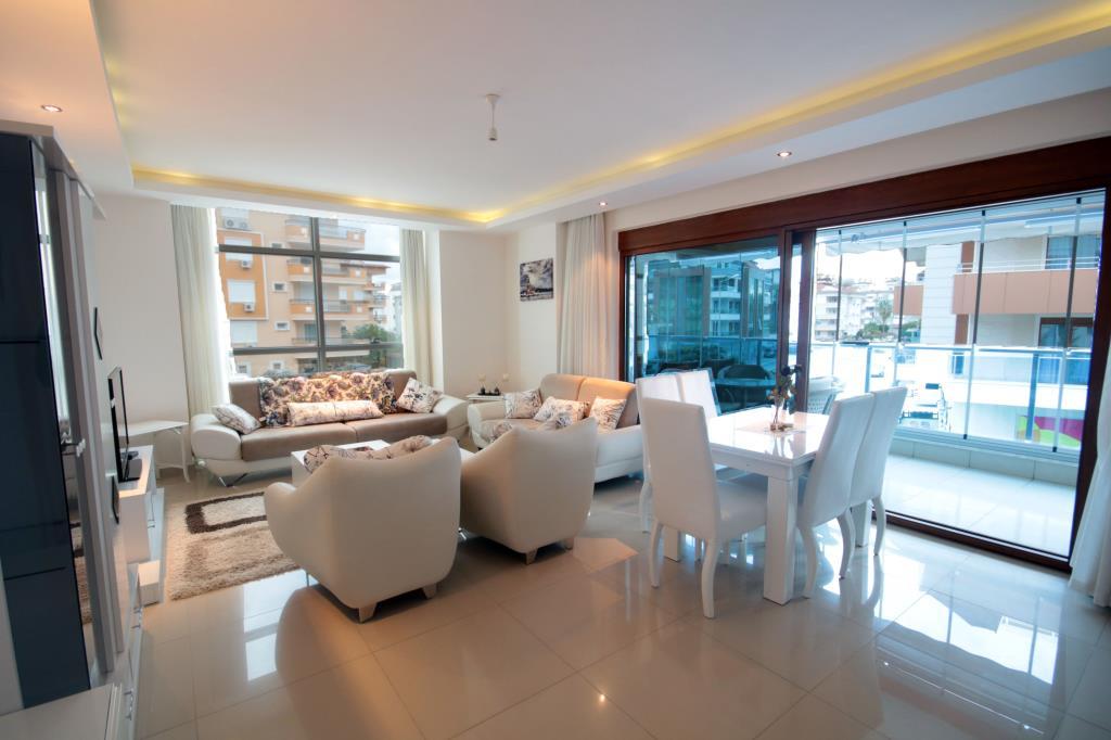 Квартира в Алании, Турция, 130 м² - фото 1