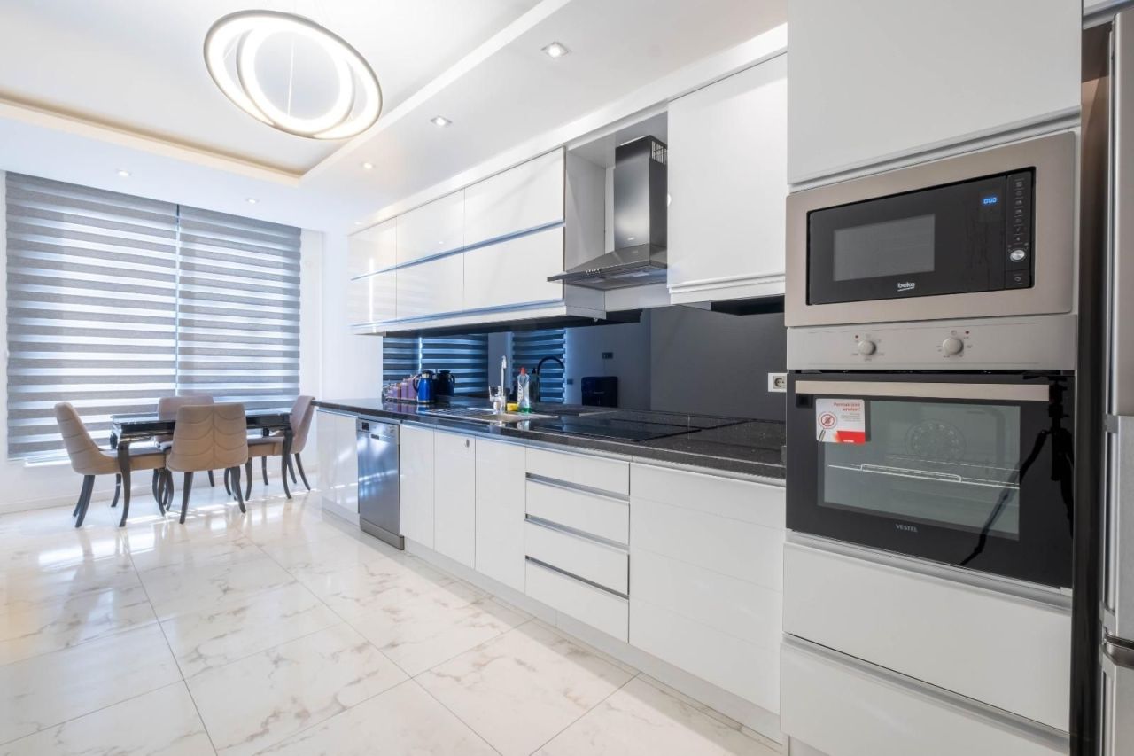 Квартира в Алании, Турция, 170 м² - фото 2