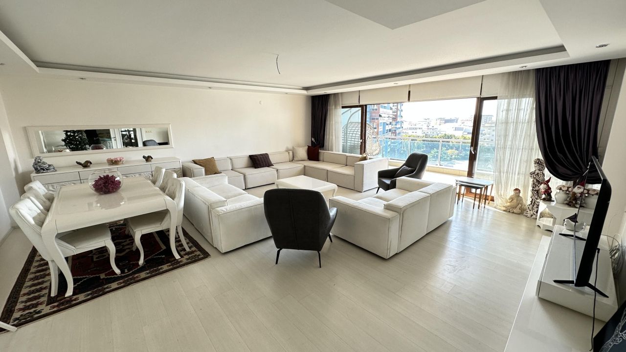Квартира в Алании, Турция, 180 м² - фото 2