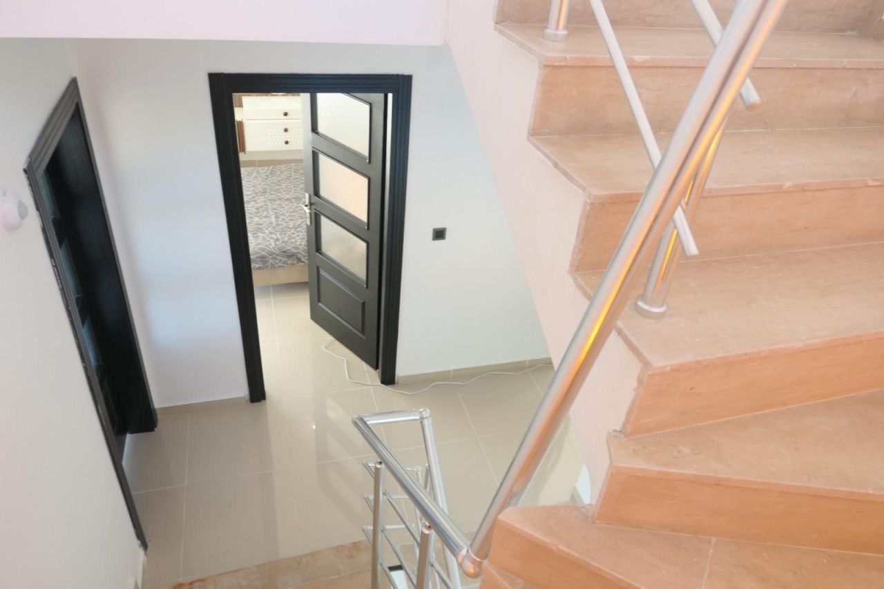 Вилла в Алании, Турция, 400 м² - фото 2